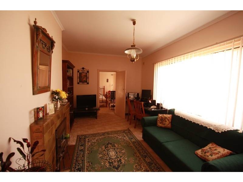 23 Lockerly Street, Elizabeth Vale SA 5112