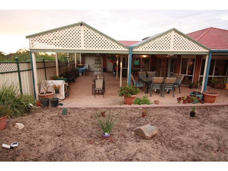 15 Creek Rise, Salisbury Heights SA 5109