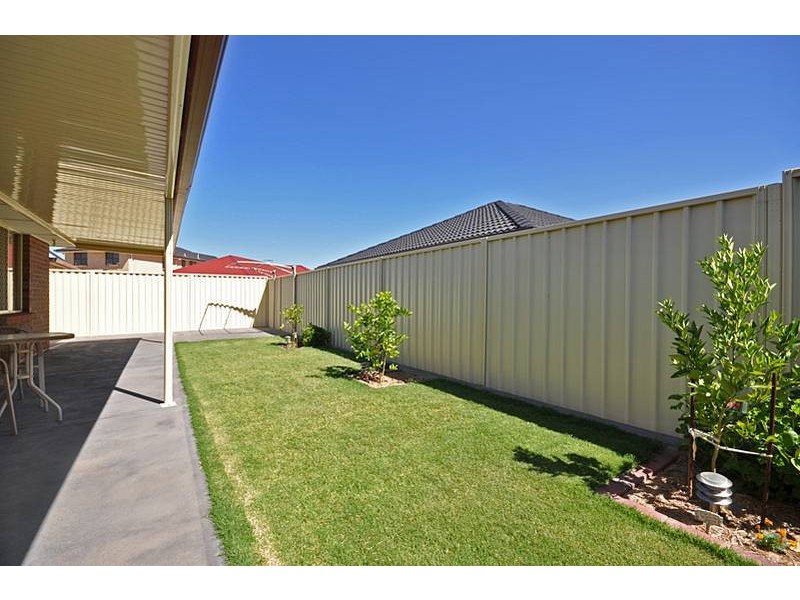 8 Edgewater Place,, Burton SA 5110