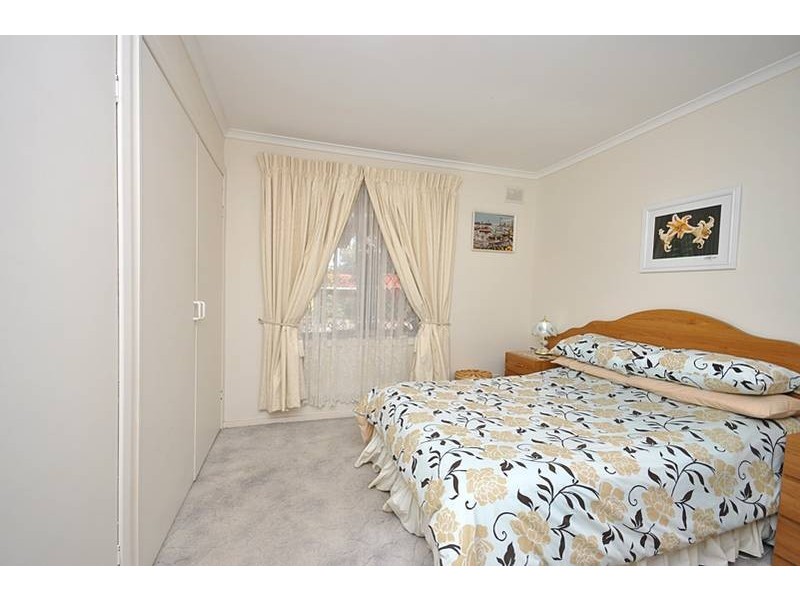 5 Wimborne Street, Elizabeth Downs SA 5113