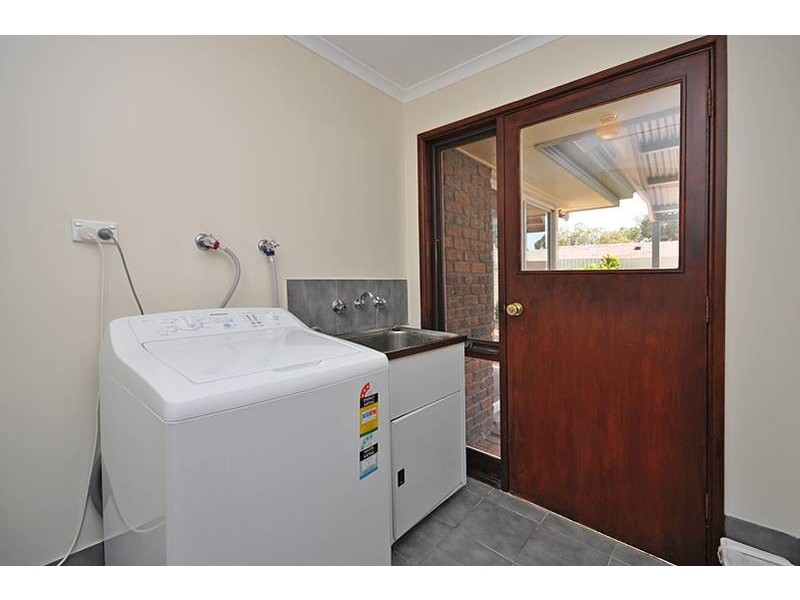 2 Hart Court, Parafield Gardens SA 5107