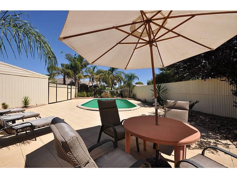 2 Hart Court, Parafield Gardens SA 5107