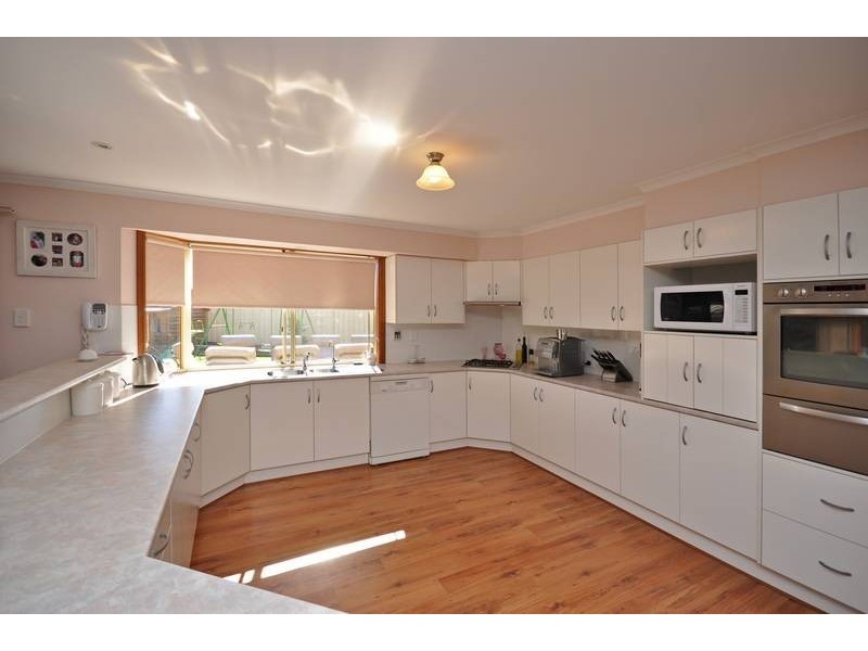 29 Waterside Drive, Burton SA 5110