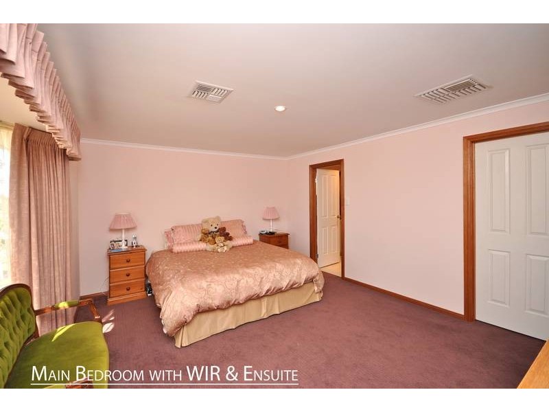 29 Waterside Drive, Burton SA 5110