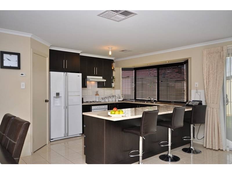 28 Waterside Drive, Burton SA 5110