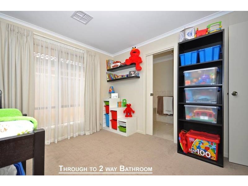 28 Waterside Drive, Burton SA 5110