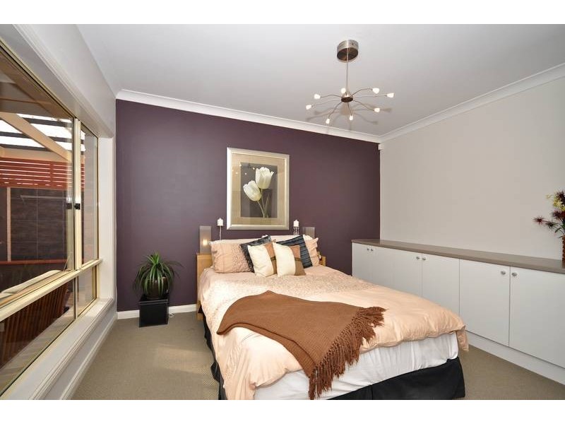 17 Emerald Street, Mawson Lakes SA 5095