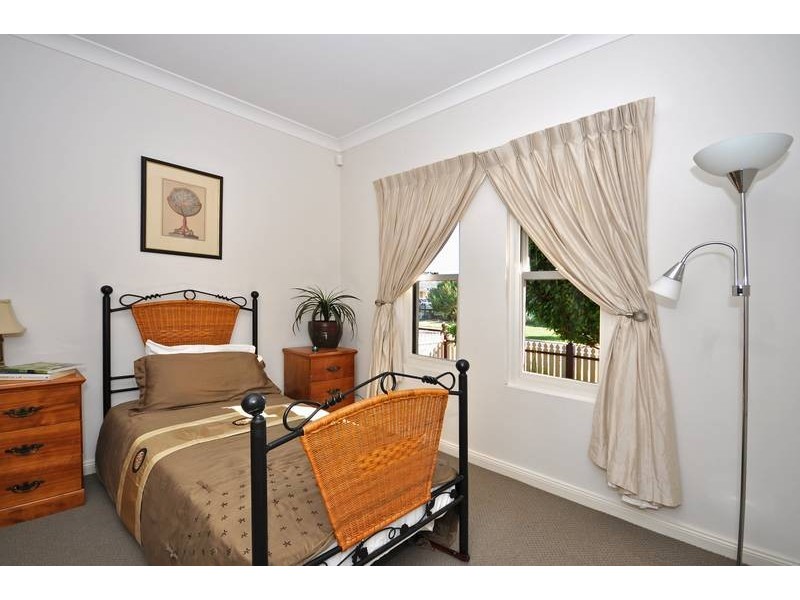 17 Emerald Street, Mawson Lakes SA 5095