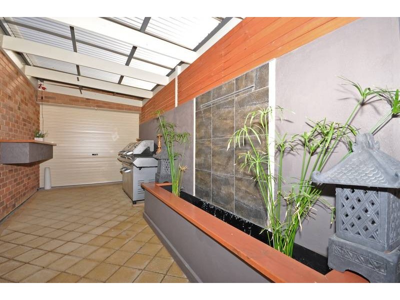 17 Emerald Street, Mawson Lakes SA 5095