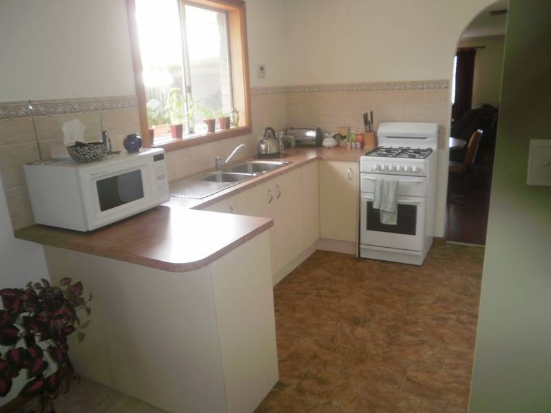 17 Alberta Drive, Burton SA 5110