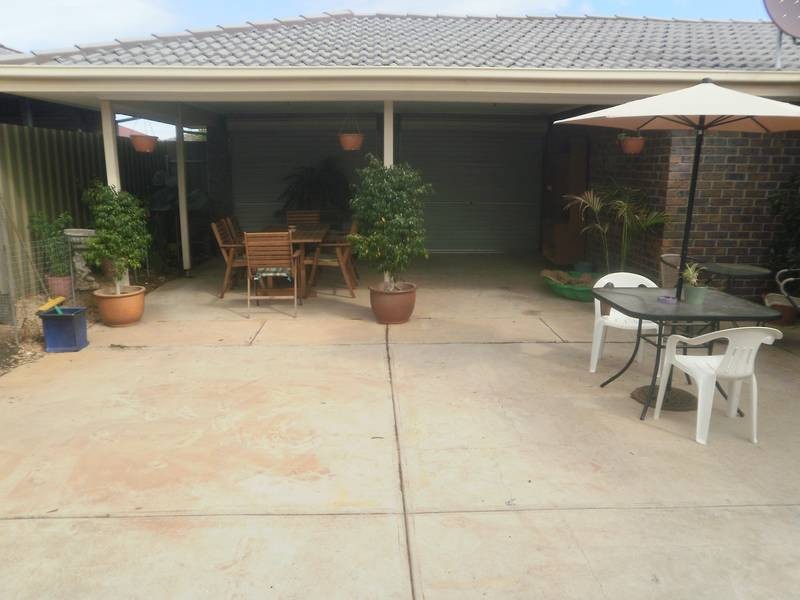 17 Alberta Drive, Burton SA 5110