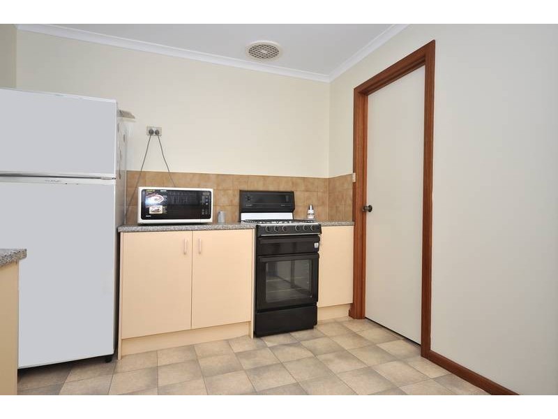 8/6 Grevillia Drive, Parafield Gardens SA 5107