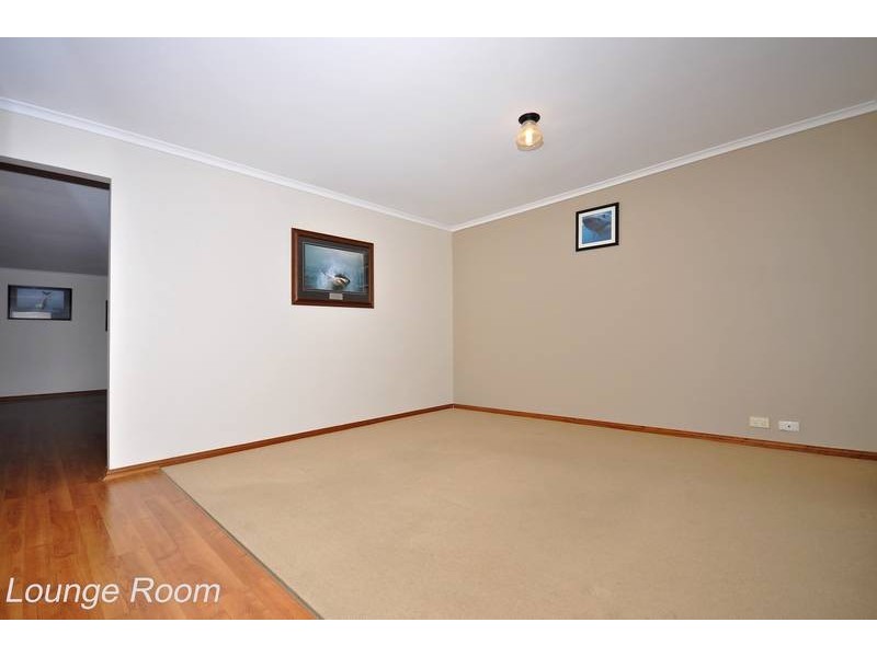 10 Knightsbridge Court, Hillbank SA 5112