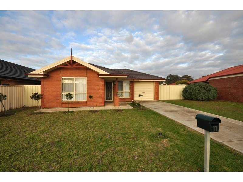 11 Castle Drive, Burton SA 5110