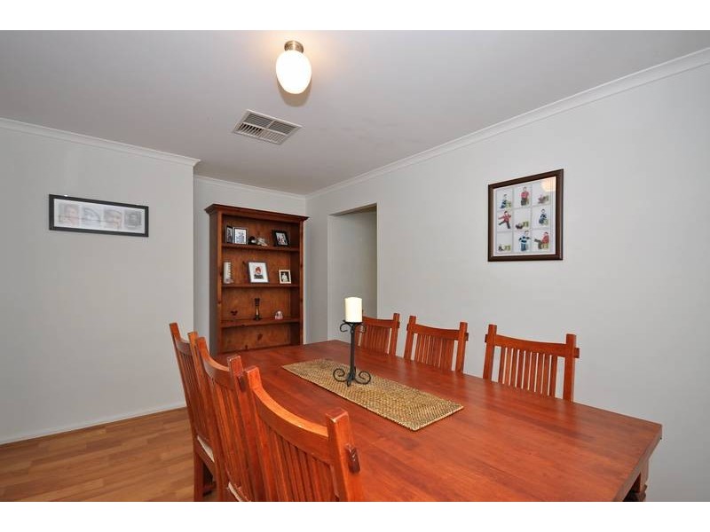 11 Castle Drive, Burton SA 5110