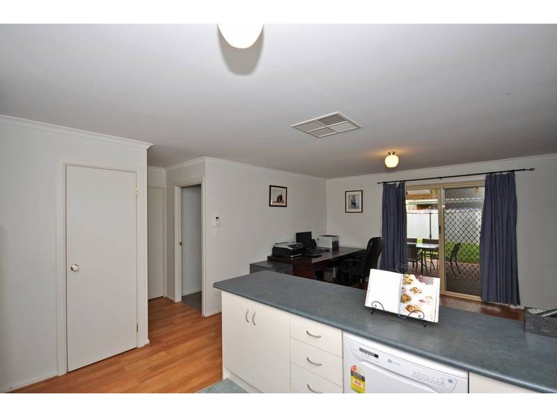 11 Castle Drive, Burton SA 5110