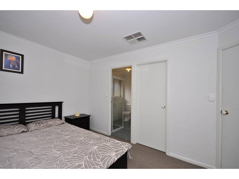 11 Castle Drive, Burton SA 5110