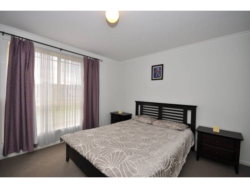 11 Castle Drive, Burton SA 5110