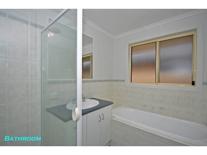 11 Castle Drive, Burton SA 5110