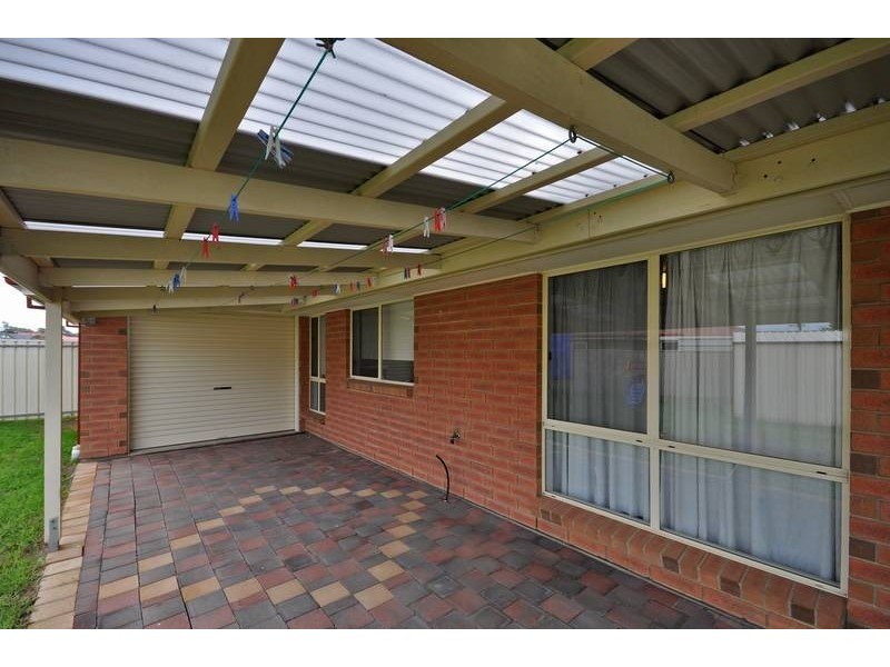 11 Castle Drive, Burton SA 5110