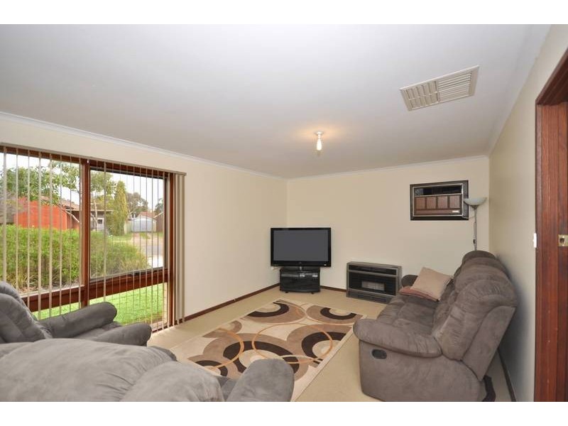 8 Kelvin Road, Ingle Farm SA 5098