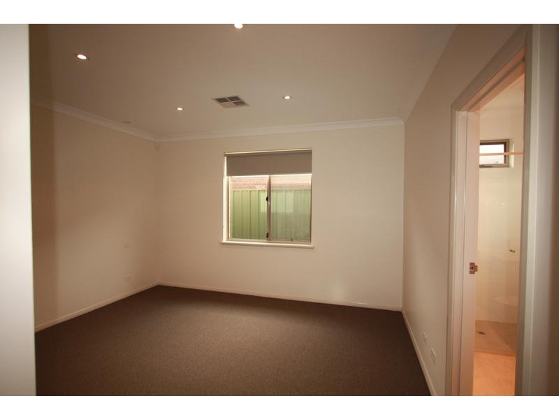 26 Spains Road, Salisbury Downs SA 5108