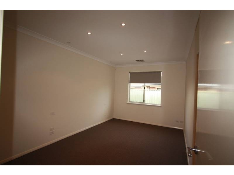 17 Schirripa Court, Salisbury Downs SA 5108