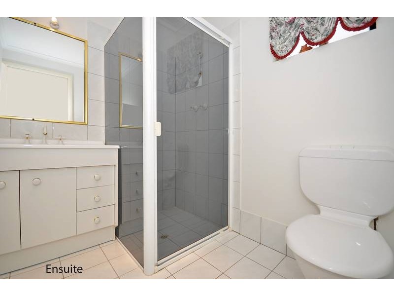 5 Queensborough Drive, Salisbury Heights SA 5109