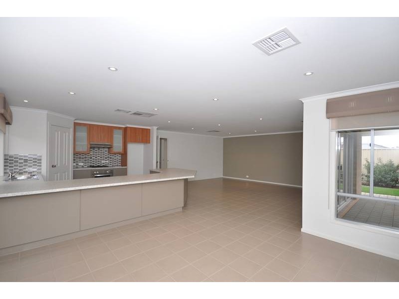 20 The Boulevard, Parafield Gardens SA 5107