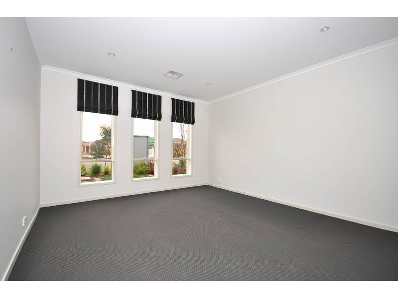 24 The Boulevard, Parafield Gardens SA 5107
