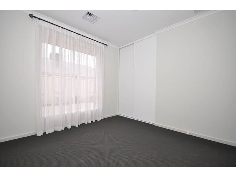 24 The Boulevard, Parafield Gardens SA 5107