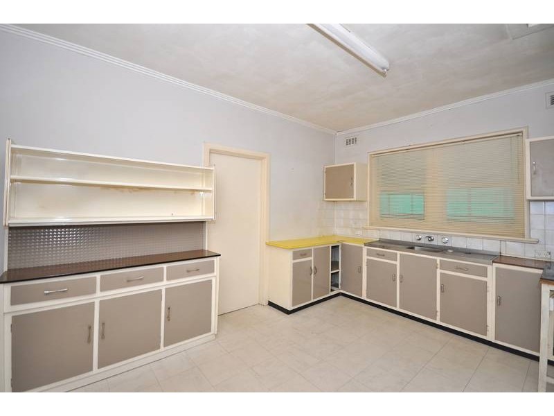 2 Glen Avon Terrace, Ridgehaven SA 5097