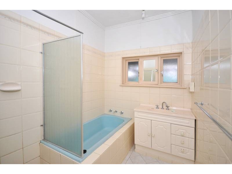 2 Glen Avon Terrace, Ridgehaven SA 5097