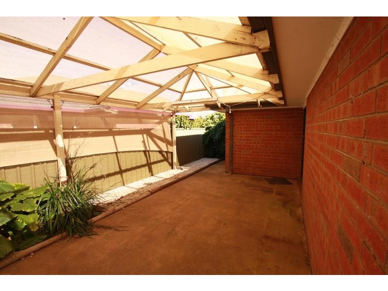 53 President Avenue, Andrews Farm SA 5114