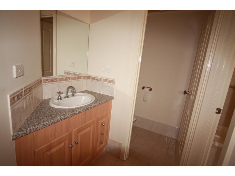 2b Trinity Circuit, Mawson Lakes SA 5095