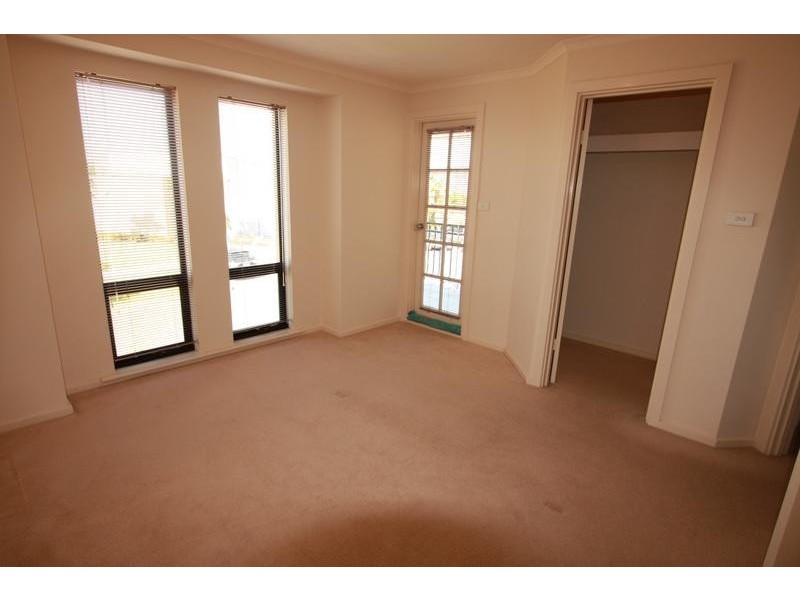 2b Trinity Circuit, Mawson Lakes SA 5095