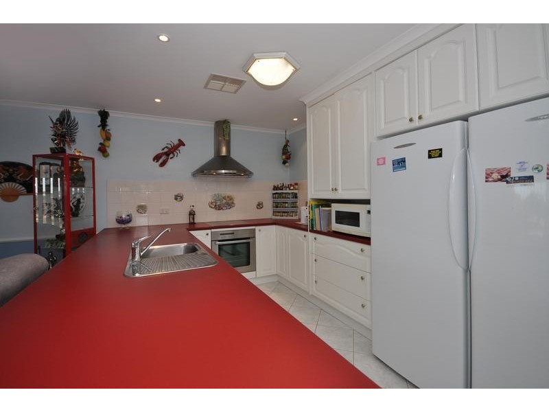 9 Gully Drive, Gulfview Heights SA 5096