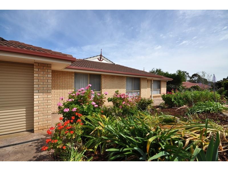 9 Gully Drive, Gulfview Heights SA 5096