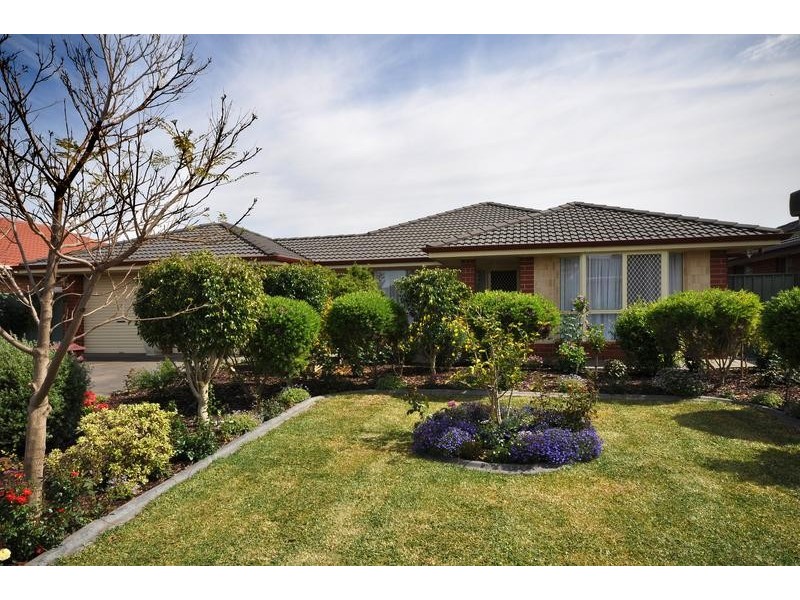 15 Lakeside Drive, Paralowie SA 5108