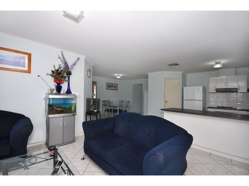 15 Lakeside Drive, Paralowie SA 5108