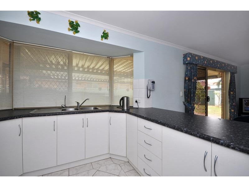 15 Lakeside Drive, Paralowie SA 5108