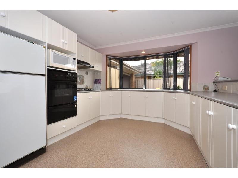 11 Lakeview Drive, Parafield Gardens SA 5107