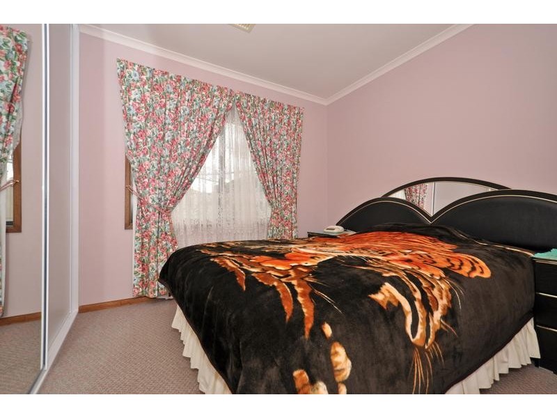 11 Lakeview Drive, Parafield Gardens SA 5107