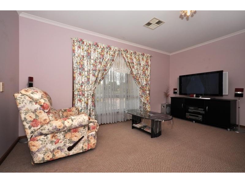 11 Lakeview Drive, Parafield Gardens SA 5107