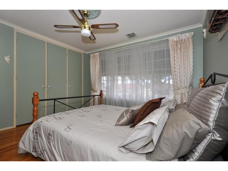 10 Lynton Street, Salisbury East SA 5109