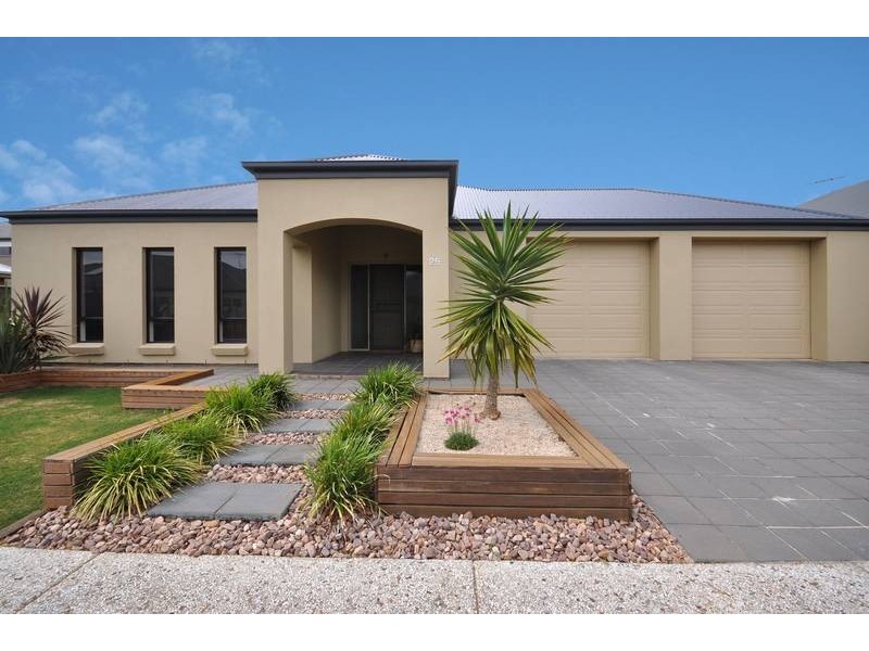 25 Brimpton Avenue, Mawson Lakes SA 5095