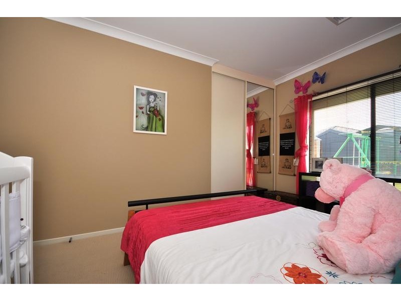 25 Brimpton Avenue, Mawson Lakes SA 5095