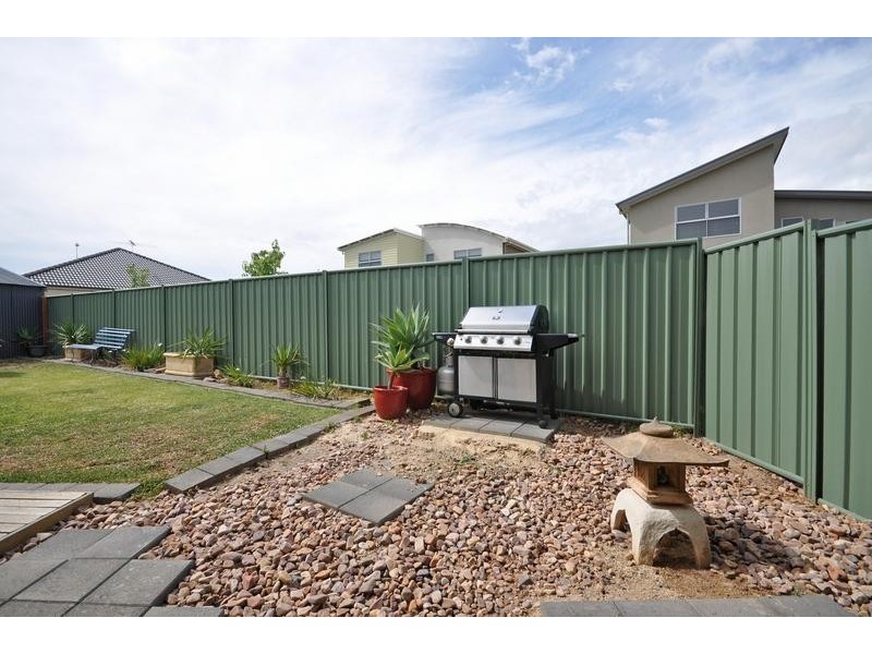 25 Brimpton Avenue, Mawson Lakes SA 5095