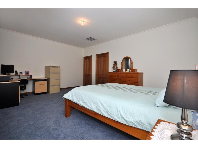 9 Canterbury Place, Burton SA 5110