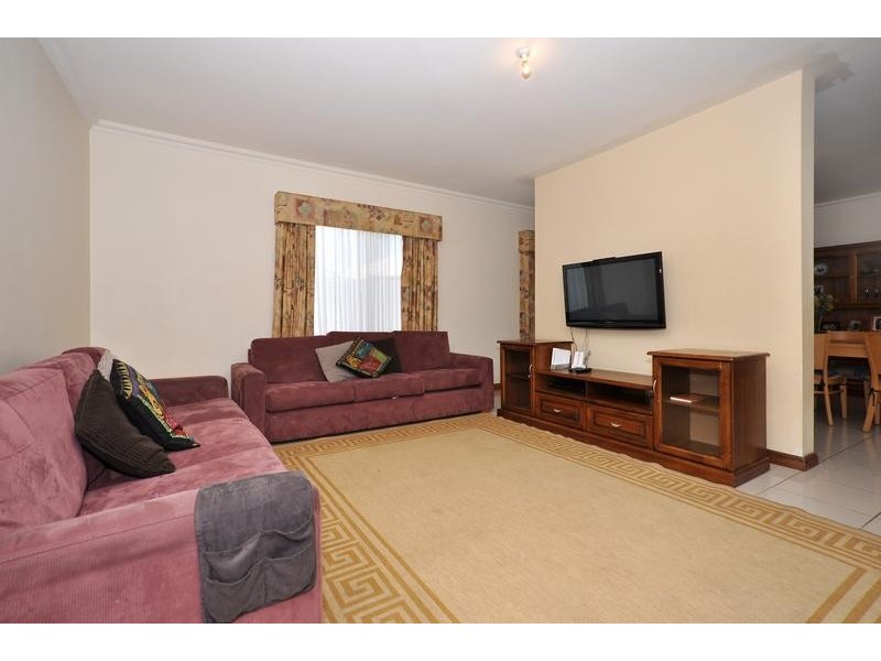 9 Canterbury Place, Burton SA 5110